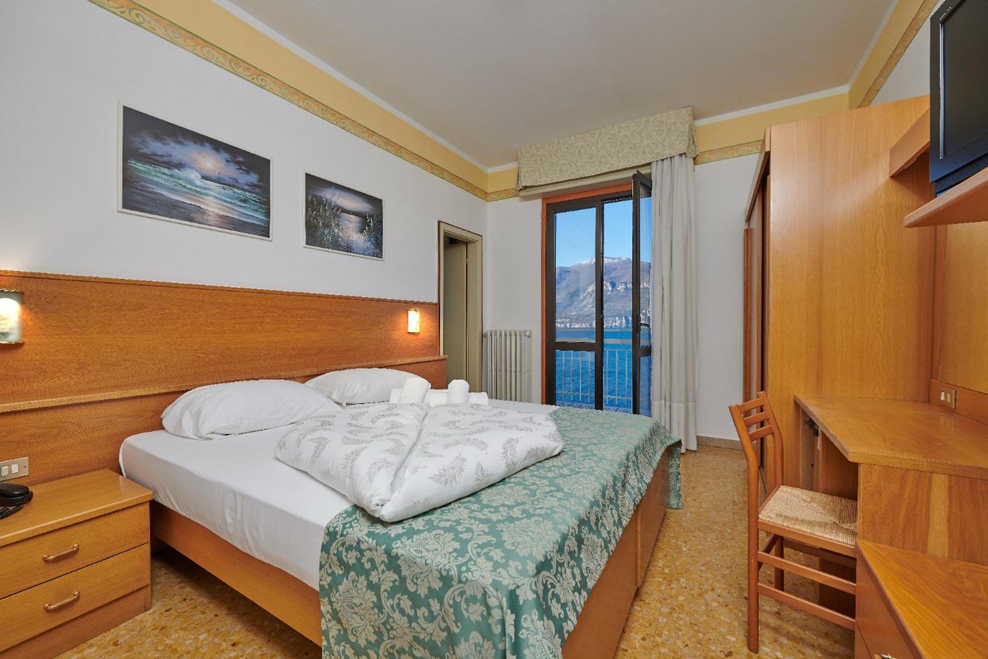 Hotel Eden Brenzone sul Garda Room photo